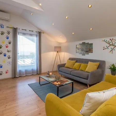 Pet Friendly In With Jacuzzi Apartamento Tinj