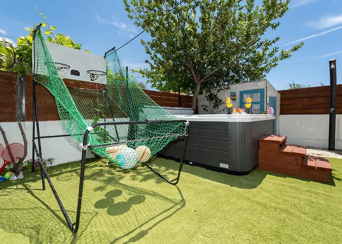 Apartman Pet Friendly In With Jacuzzi *