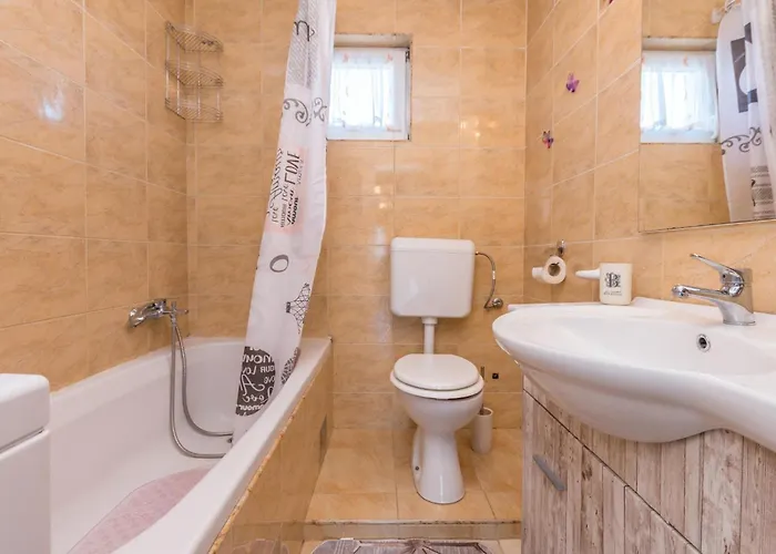 Apartamento Pet Friendly In With Jacuzzi