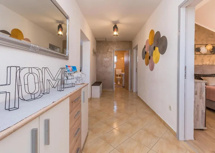 Apartman Pet Friendly In With Jacuzzi *