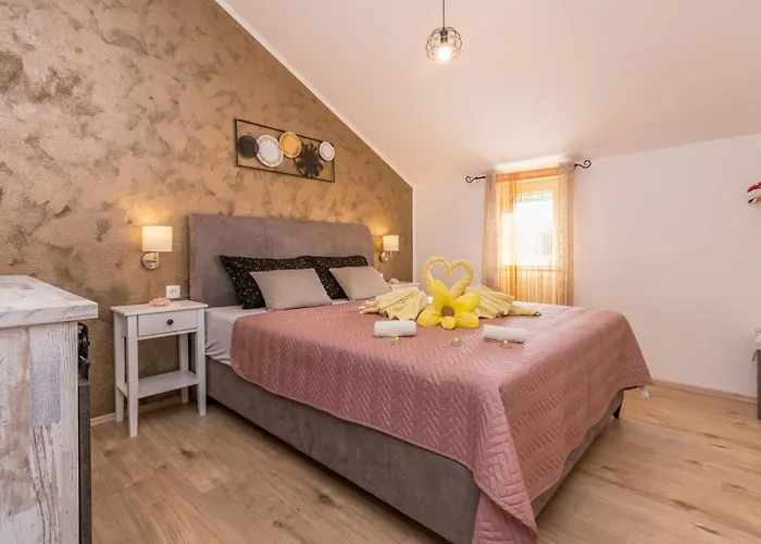 Pet Friendly In With Jacuzzi Apartman