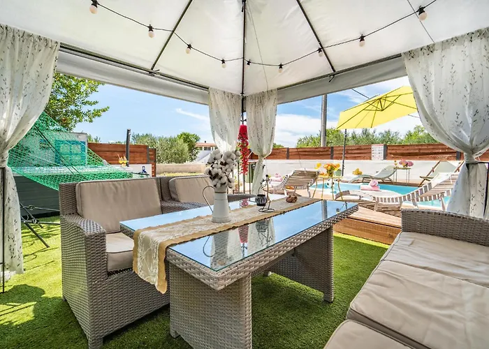 Pet Friendly In With Jacuzzi Апартаменты *